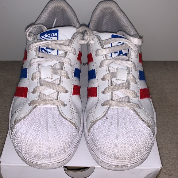 Adidas Superstar kids original tennis shoe size 12.5 - Picture 2 of 5
